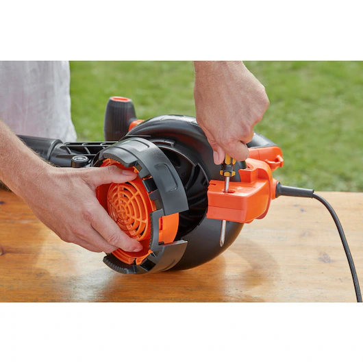 Black&Decker BEBLV300SB-QS bladblazer en zuiger, 3 in 1 tuinruimer