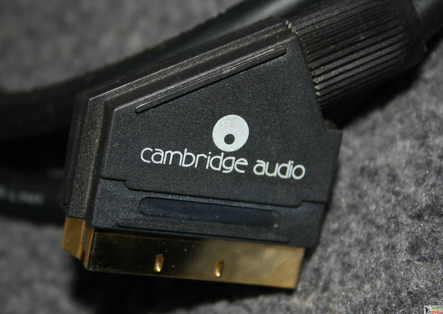 Cambridge Audio VID300 sc-sc 2m