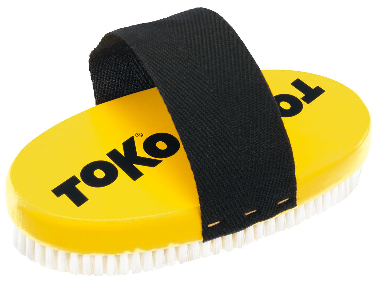 TOKO Base Brush oval Nylon beslag borstel nylon met riem